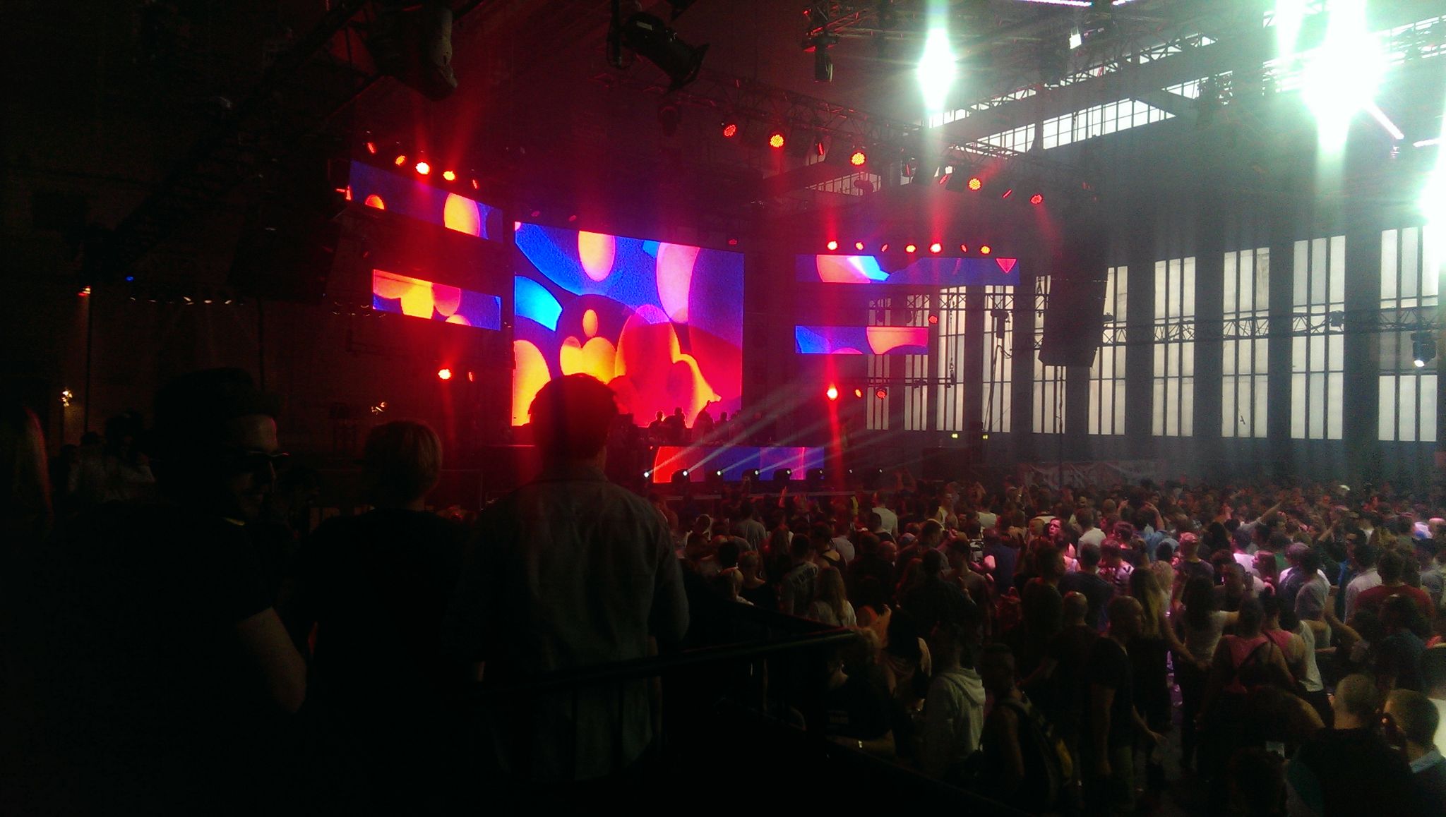 038 IMAG1277 BURST007